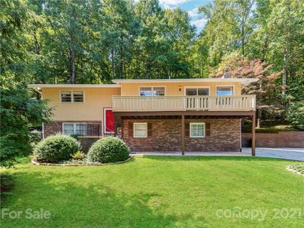 109 Whisperwood Circle sold home in Whisperwood, Hendersonville, NC