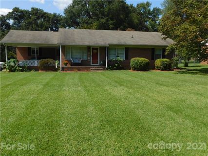 422 N Plantation Road