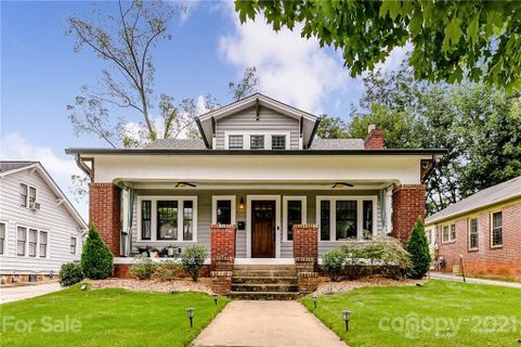 615 Walnut Avenue