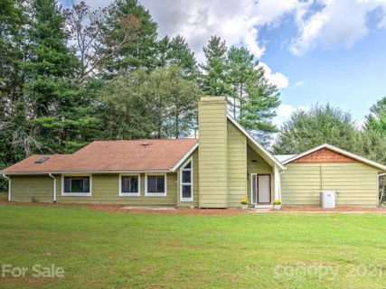 13 Willow Park Lane sold home in Willow Lake, Hendersonville, NC
