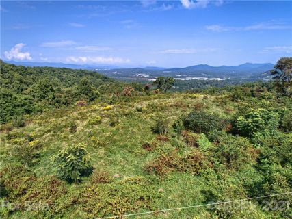 725 Hutch Mountain Road sold home in Hoopers Creek, Fletcher, NC