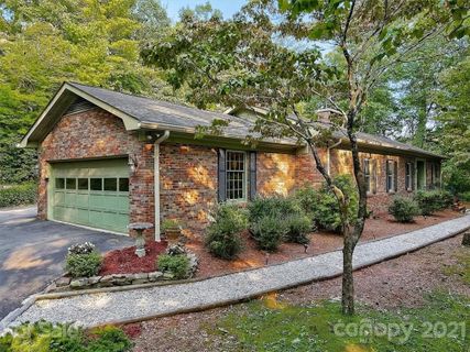 496 English Road sold home in English Woods, Spruce Pine, NC