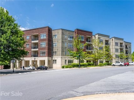 42 Schenck Parkway 211
