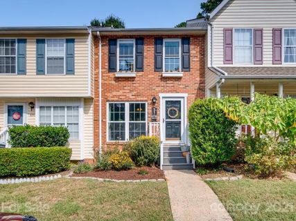 8238 Circle Tree Lane