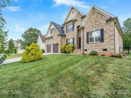1915 Waterbury Court