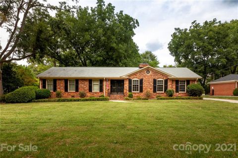 3336 Ferncliff Road