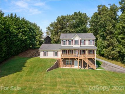 17 Good Day Court sold home in Welcome Meadow, Candler, NC