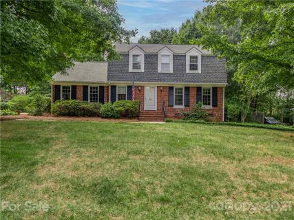 2501 Roundabout Lane