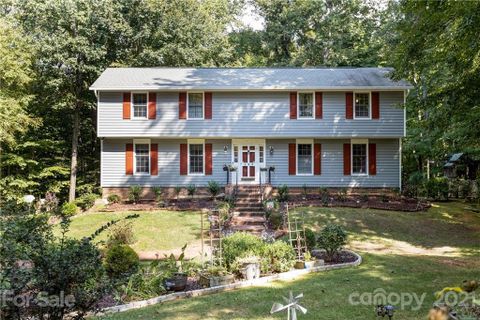 195 Sonata Drive sold home in Shallowford Lakes, Lewisville, NC