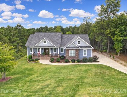 570 Deanne Drive