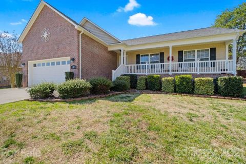14 Greenway Drive