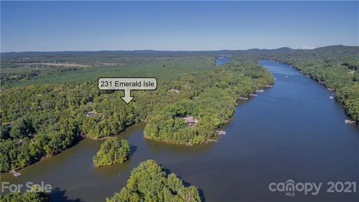 231 Emerald Isle Court 47 & 47A sold home in Stoney Point Harbor, Lexington, NC