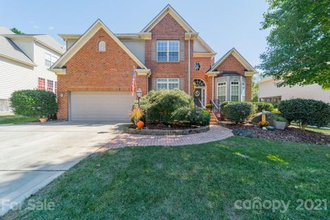15904 Woodcote Drive
