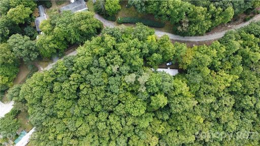 1312 High Peak Road sold home in High Peak Lake Estates, Hendersonville, NC