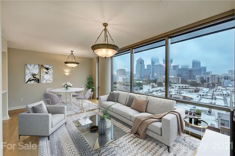 315 Arlington Avenue 1101