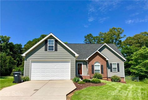 127 Whistling Pines Drive sold home in Davidson Woods, Statesville, NC