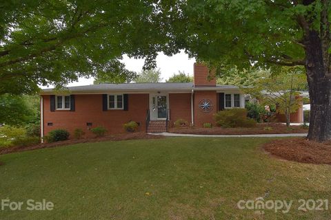 204 Lakewood Drive sold home in Lakewood Hills, Lexington, NC