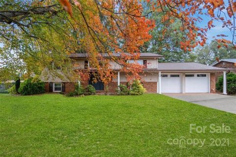 203 S Greenbriar Road 226