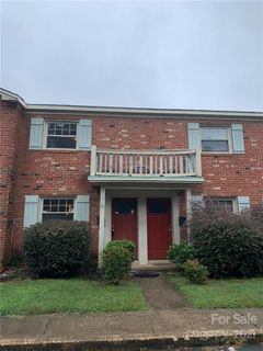1201 Green Oaks Lane J sold home in Jamestowne Commons, Charlotte, NC