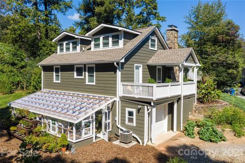 Previously sold for $526,613