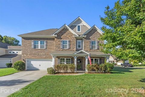904 High Glenn Court