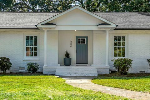 1800 Edgewater Drive
