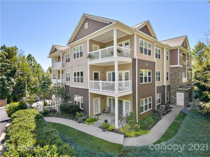 40 Hyannis Drive 402 sold home in Tremont at Hyannis Dr, Asheville, NC