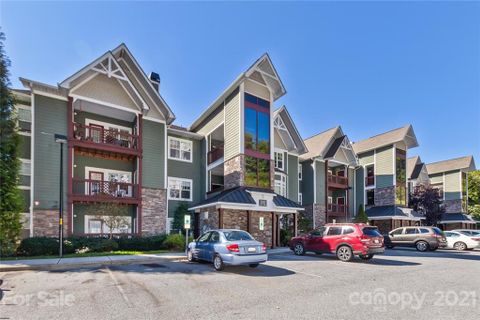 1000 Olde Eastwood Village Boulevard 104