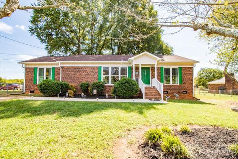 4102 Angus Drive