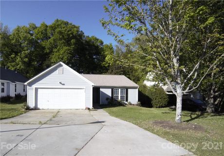 812 Morning Glory Drive sold home in Fairfield, Charlotte, NC