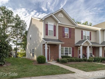 2916 Little Stream Court