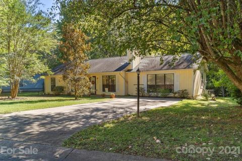 8428 Rittenhouse Circle