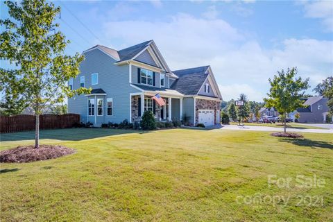2144 Lantana Lane