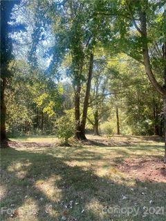 1353 Moonshadow Lane