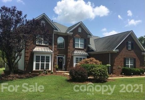 1015 Applegate Parkway