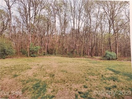 2027 Arapaho Drive 4