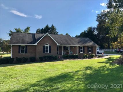 213 Random Drive sold home in Random Hills, New London, NC