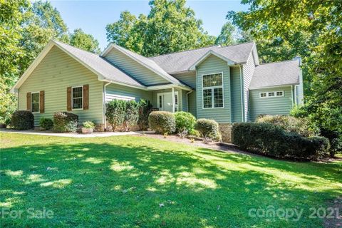 2055 Tall Oak Drive sold home in Oakmont Estates, Lenoir, NC