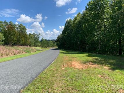 999 Silver Ridge Road 30 & 31 sold home in Lake Adger North Highland Farms, Mill Spring, NC