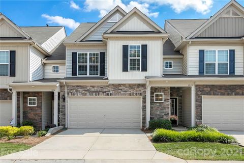 5933 Carrollton Lane