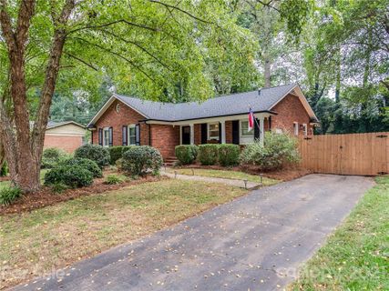 2114 Shadyview Drive