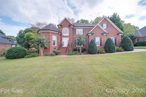 1124 Village Lake Drive sold home in Village Lake, Monroe, NC