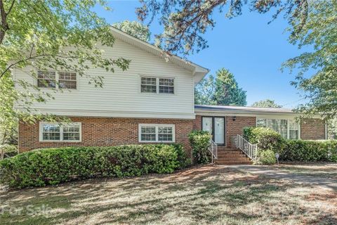 1200 Brockton Lane