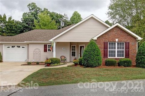 103 Oak Village Parkway 2