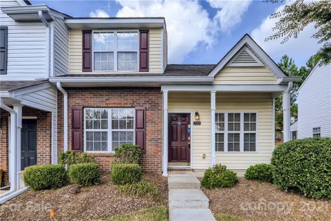 730 Rock Lake Glen