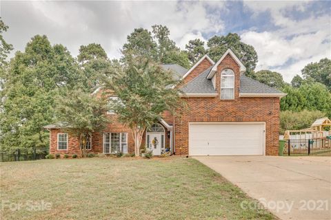 101 Shade Tree Circle