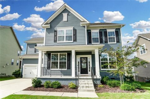 921 Twin Valley Way