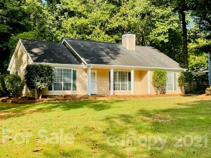 102 Glenora Drive