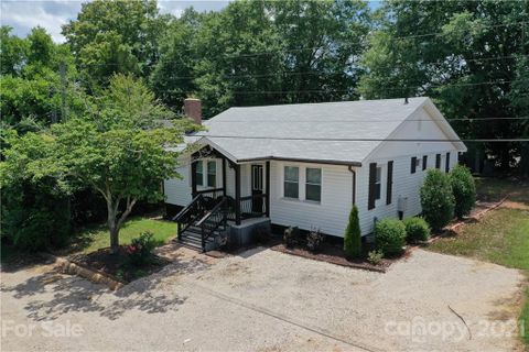 513 Franklin Street sold home in downtown, Belmont, NC