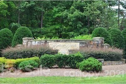155 Stoneleigh Drive